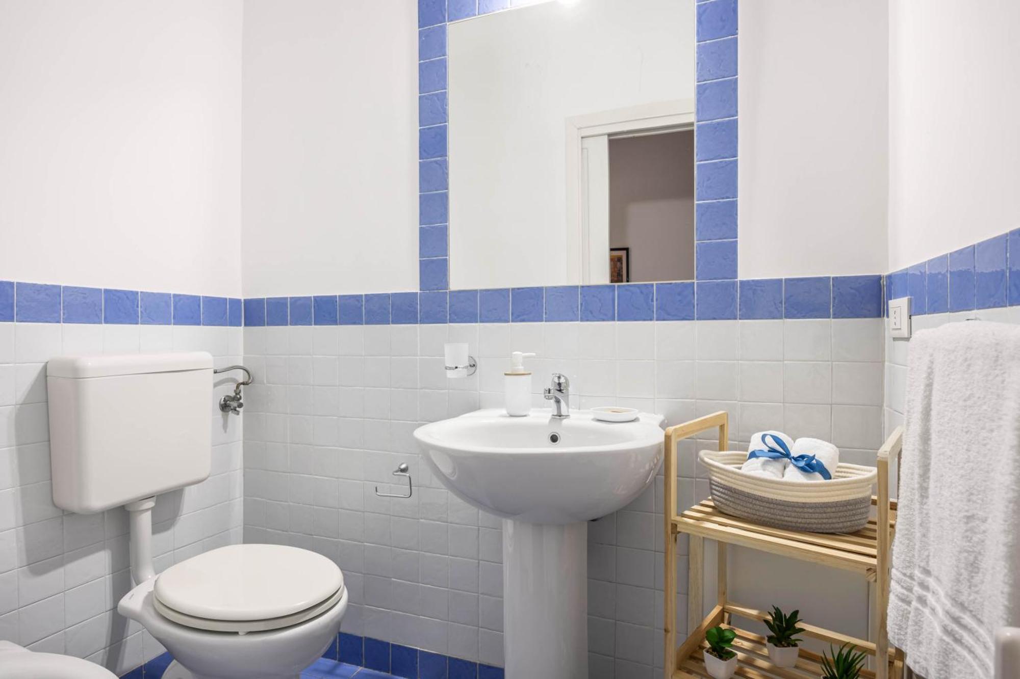 Sedie Volanti Apartment With Jacuzzi Palermo Exteriér fotografie